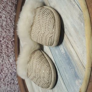 Fox furr slipers with gold rhinestones size 7